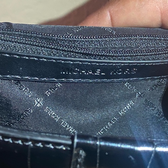 Sold MICHAEL KORS SONIA SMALL SHOULDER CROSSBODY BAG BLACK LEATHER GOLD NEW - Picture 6 of 16